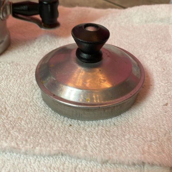 Chef’s Own aluminum teapot - Picture 5 of 8